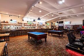 Nightcap at Wintersun Hotel