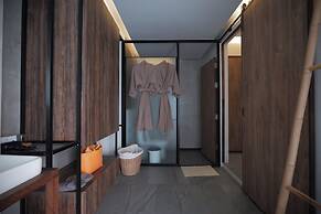 SriLanta Resort and Spa