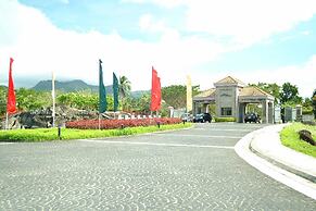 The Suites at Mount Malarayat