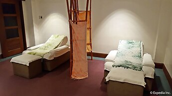 The Suites at Mount Malarayat