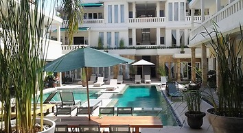 Bali Court Hotel and Apartments