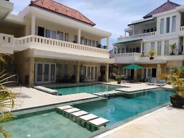 Bali Court Hotel and Apartments