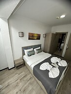 Big Orange Hotel Old City