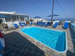 Stella Nomikou Apartments