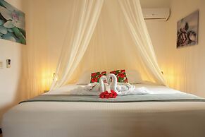 Hibiscus Beach House