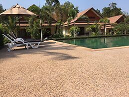 Oscar Villa Aonang Krabi