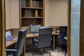 Best Western Plus Birmingham NEC Meriden Manor Hotel