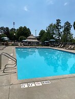 Amber's Inn & Suites
