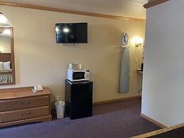 Amber's Inn & Suites