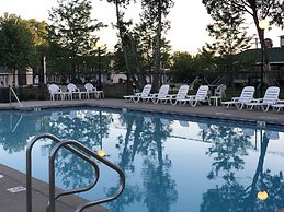 Amber's Inn & Suites