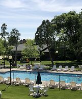 Amber's Inn & Suites