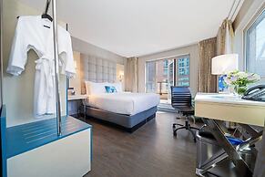 Hotel Blu Vancouver
