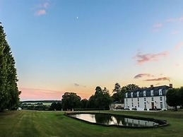 Le Domaine de Montchevreuil