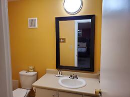 Olympic Inn & Suites