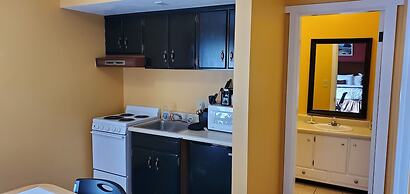 Olympic Inn & Suites