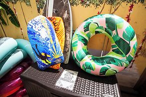 Waikiki Beachside Hostel