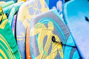 Waikiki Beachside Hostel