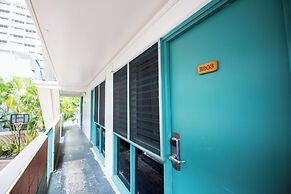 Waikiki Beachside Hostel