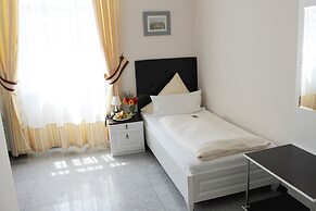 Hotel am Schloss Biebrich