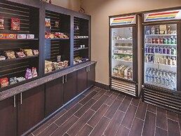 La Quinta Inn & Suites by Wyndham Wichita Falls - MSU Area