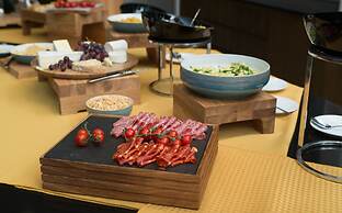 Staybridge Suites London - Vauxhall, an IHG Hotel
