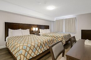 Deluxe Inn