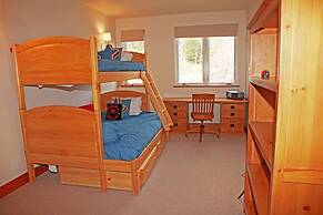 Ice House Suites and Condominiums
