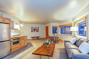 Ice House Suites and Condominiums