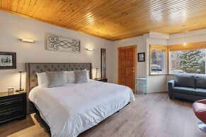 Ice House Suites and Condominiums