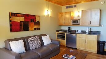 Ice House Suites and Condominiums