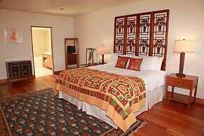 Ice House Suites and Condominiums