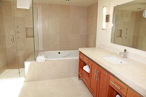 Ice House Suites and Condominiums