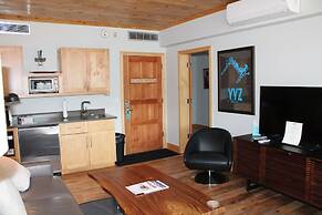 Ice House Suites and Condominiums