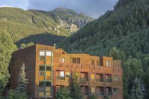 Ice House Suites and Condominiums
