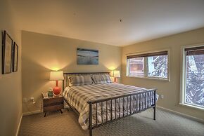 Ice House Suites and Condominiums