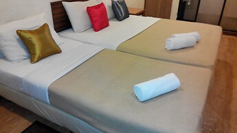 D'Feringghi Haus Hotel & Restaurant