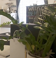 BeHouse Naples Room and Breakfast