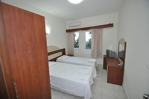 Ado Beach Hotel