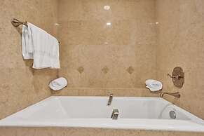 Private Residences at the Atlantic Resort and Spa