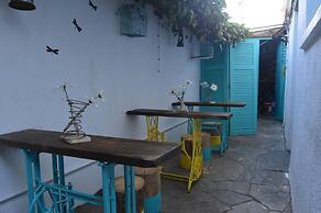 Pastora Suites & Hostel