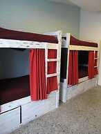 Pastora Suites & Hostel