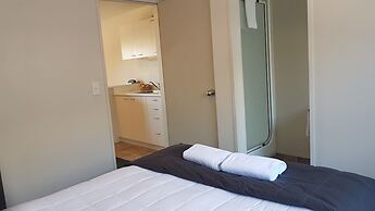 88 Wallace Court Motel