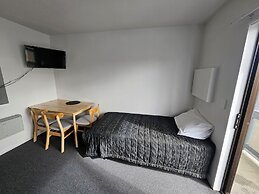 88 Wallace Court Motel