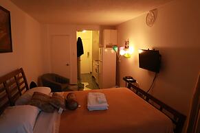 Toronto Furnished Living