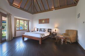 Royal Regantris Villa Karang