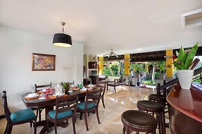 Royal Hotel and Villa Bali