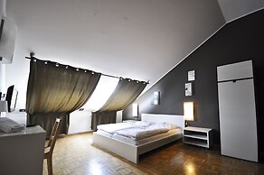 Five Elements Hostel