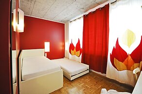 Five Elements Hostel