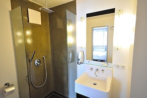 Five Elements Hostel