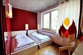 Five Elements Hostel